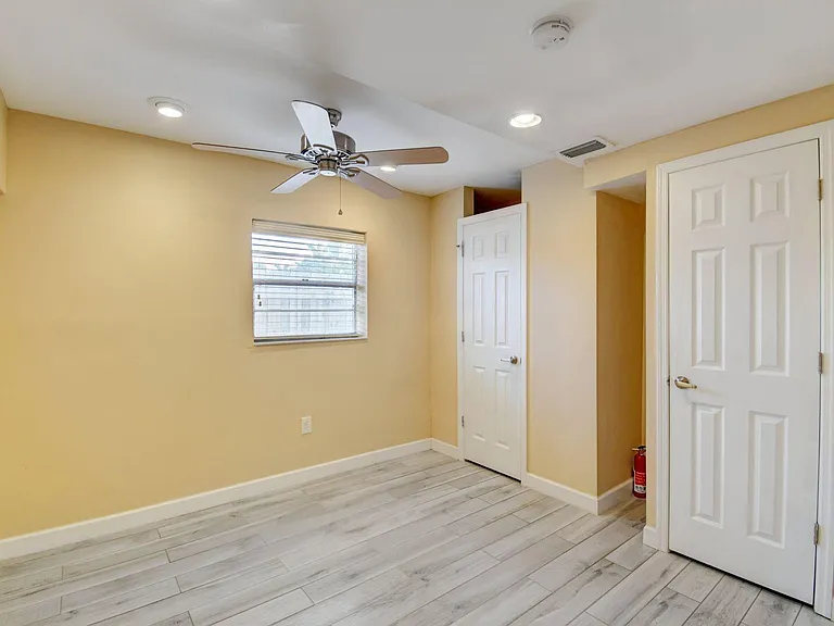 1316 Date Palm Dr #REAR — Photo 10