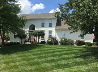 15544 Bradfort Ct, Basehor, KS 66007