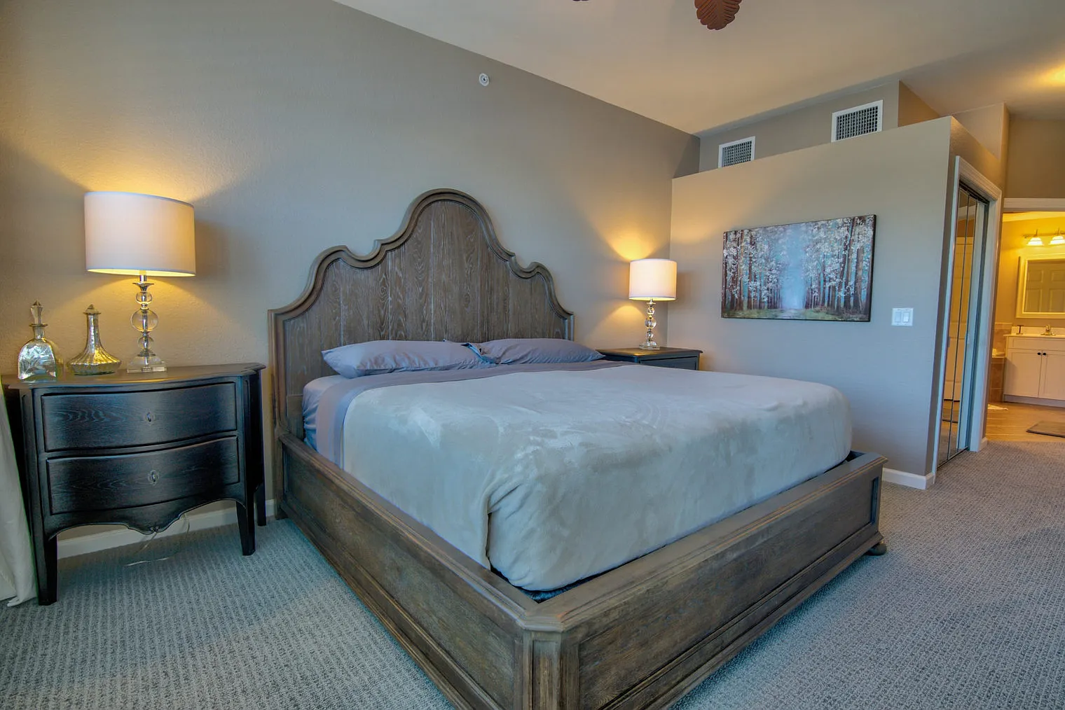3 bed, 2.0 bath, 1646 sqft, $5,490 — Photo 4