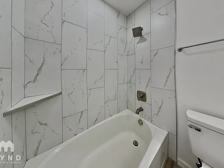 6657 W Ocotillo Rd #102 — Photo 9