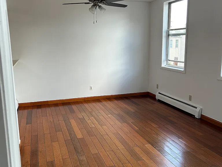 1218 Vyse Ave #2 — Photo 1