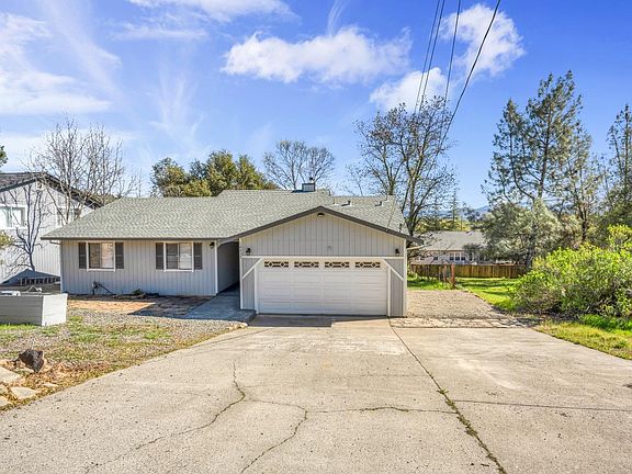 2nd image of 18437 Park Point Ct