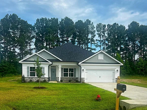 322 Eastwood Drive, Wallace, NC 28466