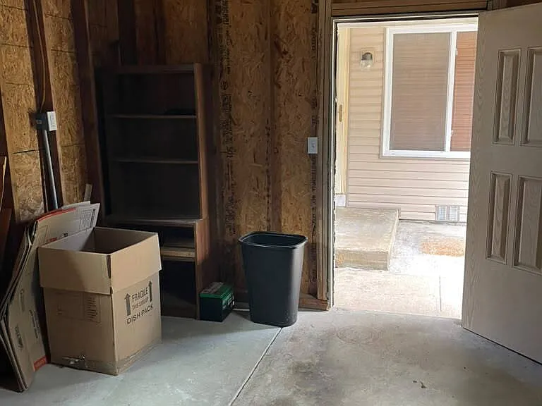 3291 Mowing Green Dr — Photo 34