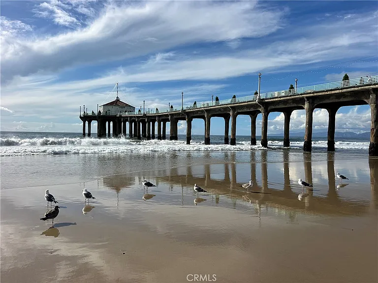 720 Manhattan Beach Blvd — Photo 44