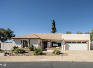 902 E Wagoner Rd, Phoenix, AZ 85022