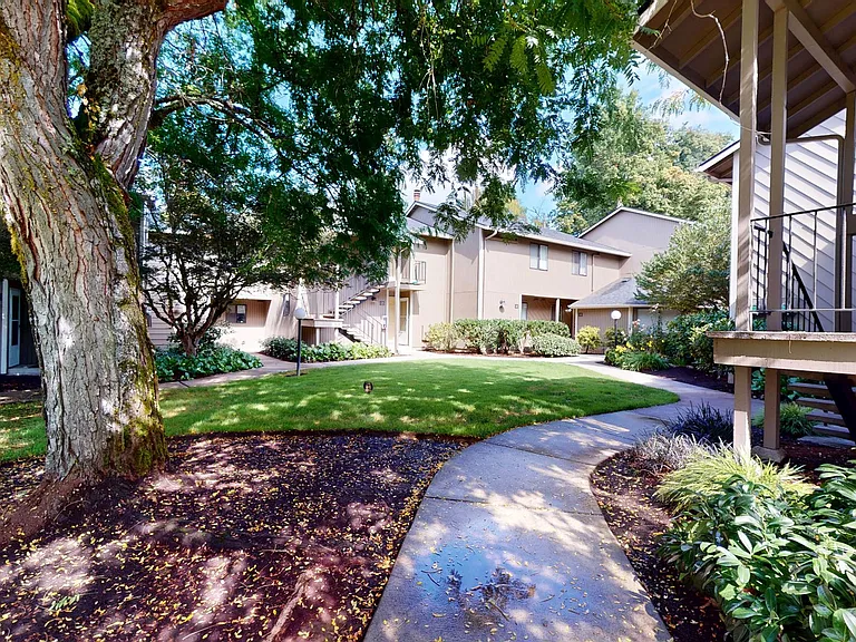 Kentfield Townhomes I & II — Photo 122
