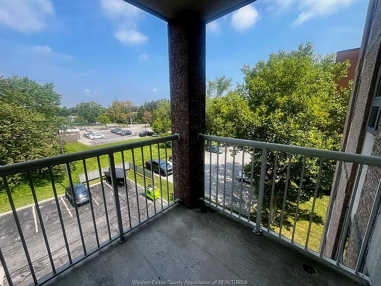 1160 Lauzon Rd #401 — Photo 12