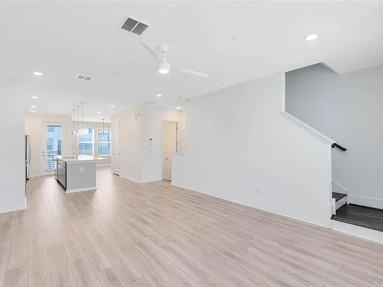 8472 Sperry St — Photo 6