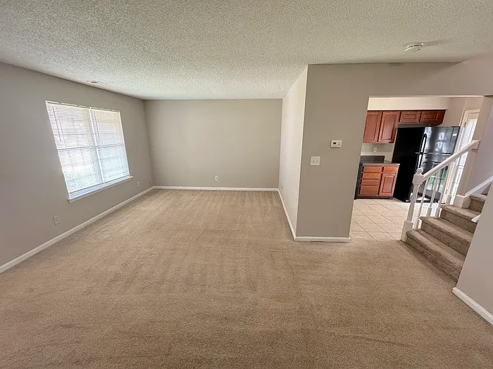 5404 Grand Lake Cres — Photo 5