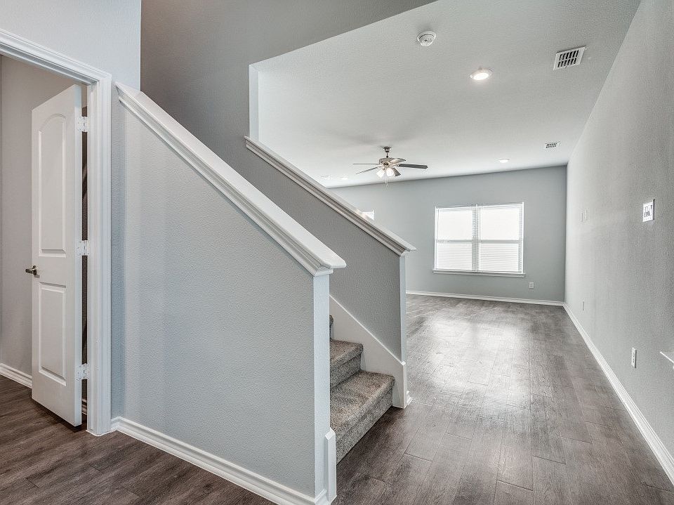 1st image of 265 Michelle Dr