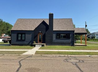 921 Tomlinson Ave, Glen Dale, WV