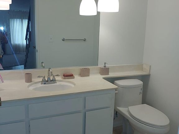 5th image of 8360 Denise Ln