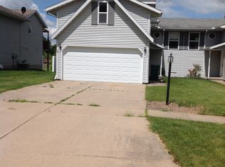 416 Parkview Dr, Washington, IL