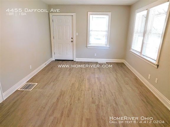 3rd image of 4455 Daffodil Ave