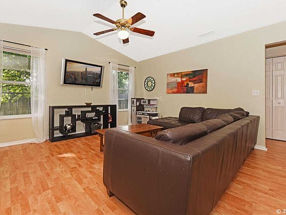 3rd image of 8922 NW 14th Ln