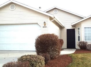 600 S Queens Dr, Nampa, ID 83687