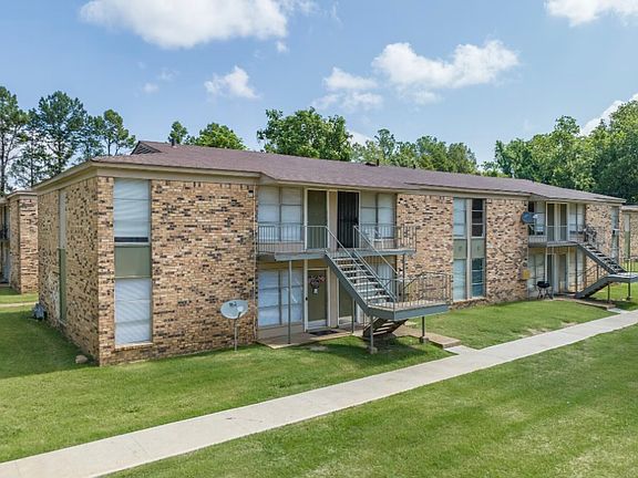 2nd image of 3401 Range Line Rd APT 5