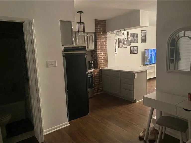 1618 Penn St #3 — Photo 8