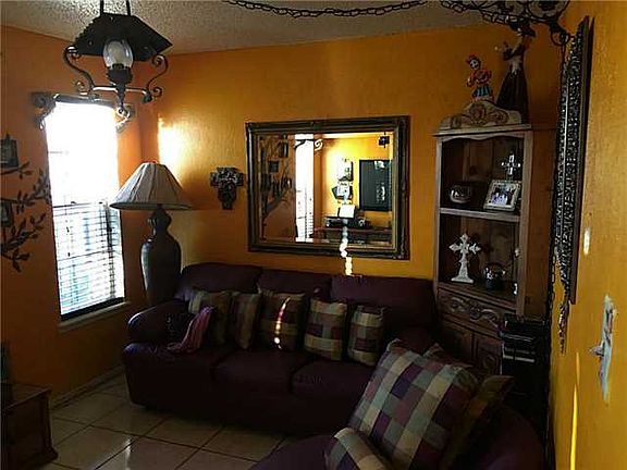 5th image of 6201 Escondido Dr APT 3B