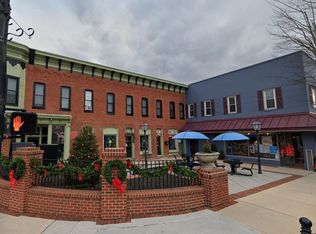 3 S Market St, Elizabethtown, PA 17022