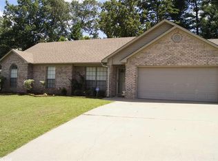 1423 Overview Dr, Benton, AR 72015