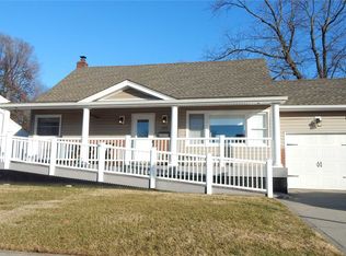 689 Priscilla Pl, Seaford, NY 11783