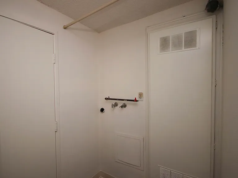 72 S Greenwood Ave #10 — Photo 22