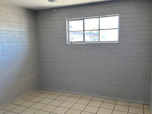 5th image of 5426 S 14th Ave APT B