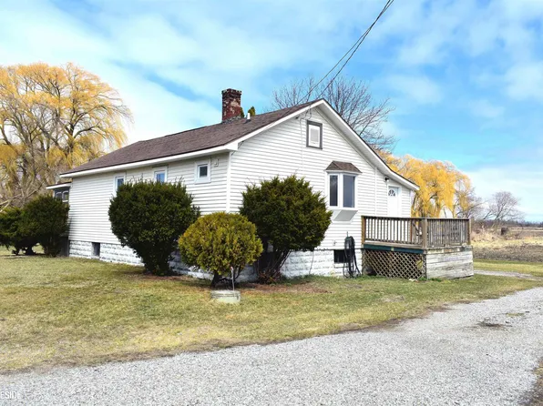 450 2nd St, Bay Port, MI 48720