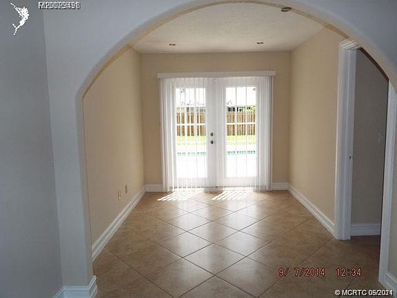 4th image of 1272 SW Amboy Ave