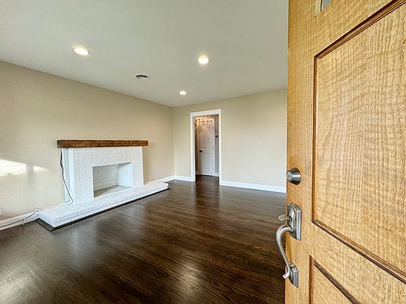 3rd image of 1118 Kansas Ave
