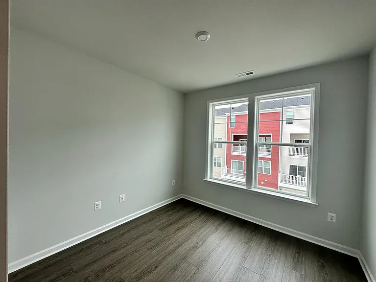 803 Birchwood Hill Pl #BB — Photo 3