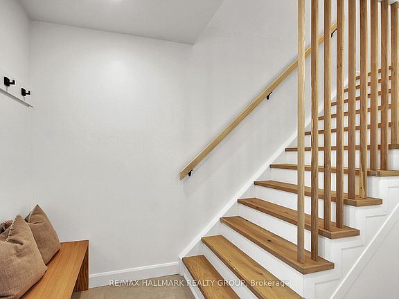 4th image of 26 Raftus Sq