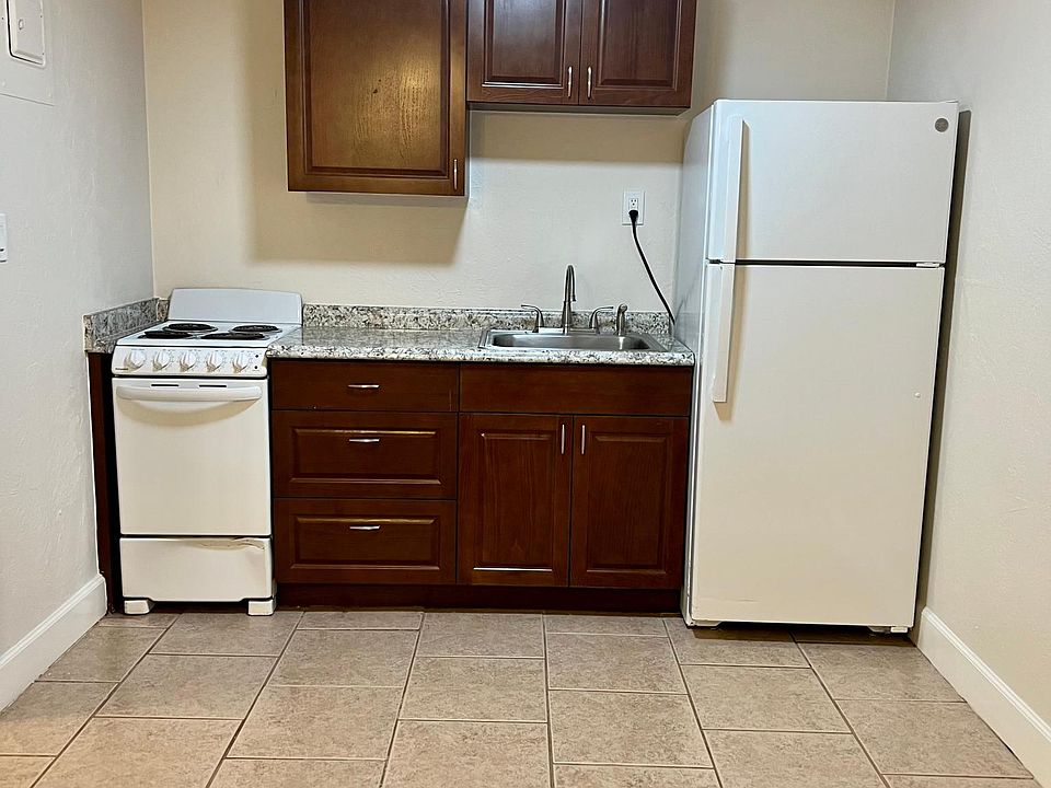 1st image of 418 Plaza Ave #110