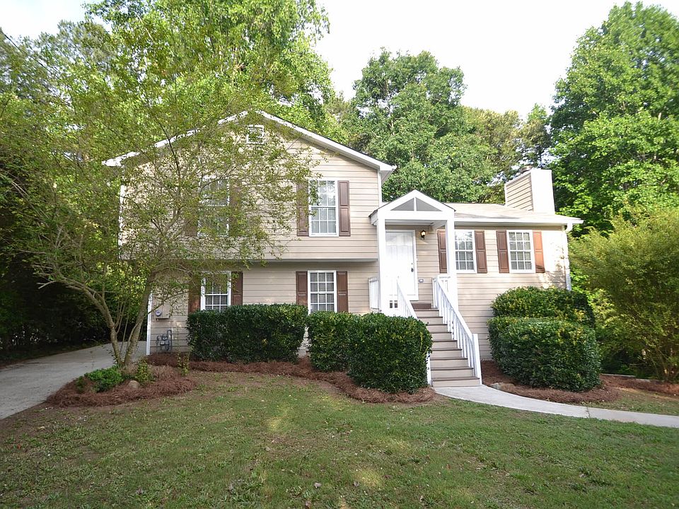 1st image of 3221 Summer Wood Cir