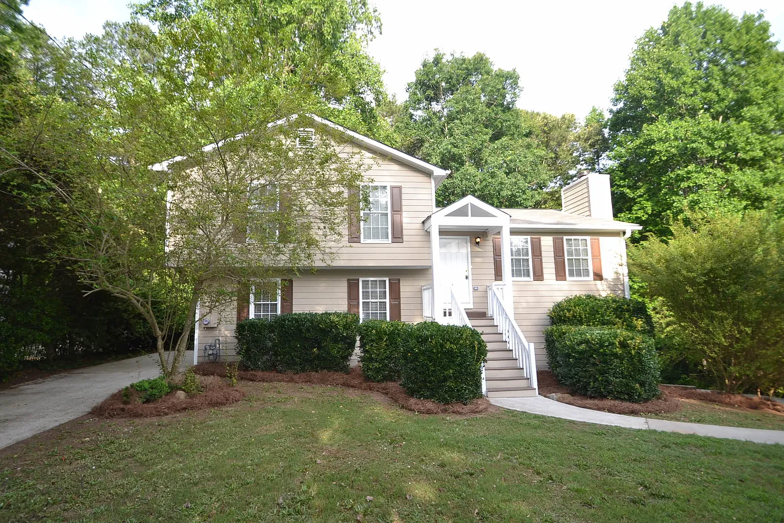 3221 Summer Wood Cir photo 1