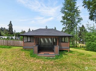 1718 S 3rd Avenue, Sequim, WA 98382
