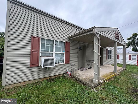 3rd image of 120 Ellis St