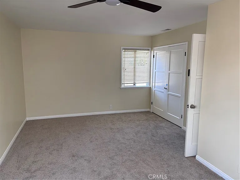 4565 E Carson St — Photo 10