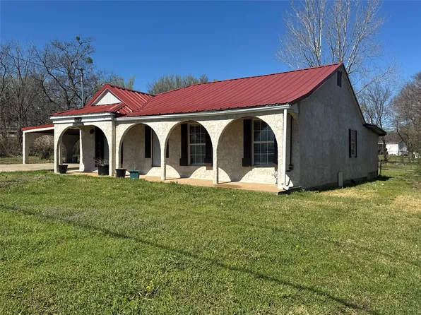 429 E Hanna St, Denison, TX 75021