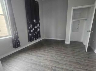 98 Clinton Ave, Newark, NJ 07114
