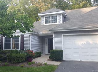 20 Shipston Dr, West Hartford, CT 06117