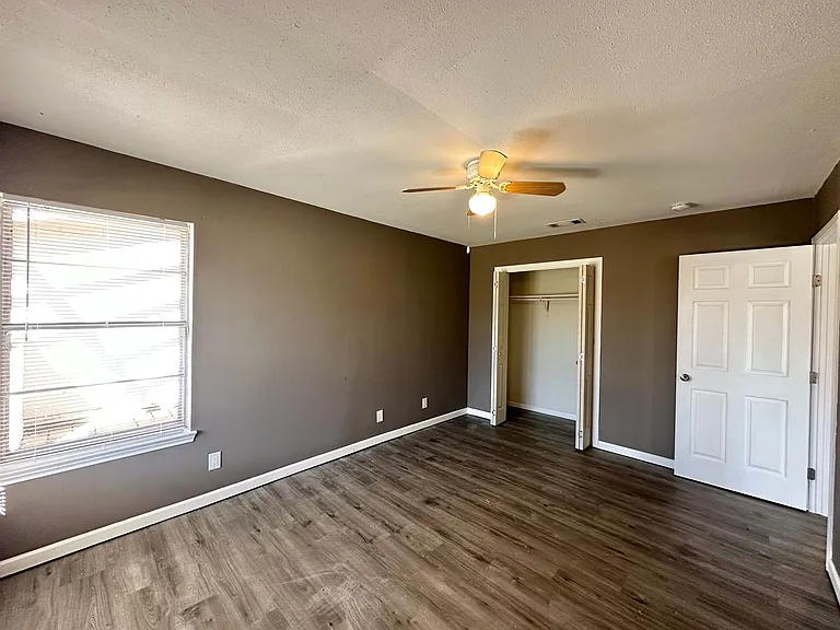 1904 Stardust St — Photo 19