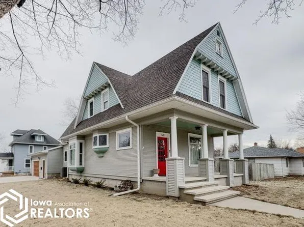 421 2nd St NE, Hampton, IA 50441