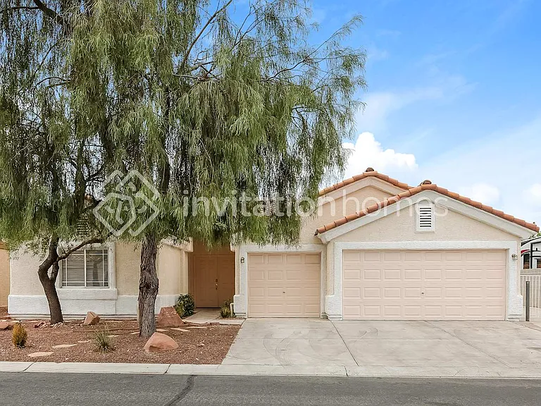 5912 Negril Ave — Photo 1