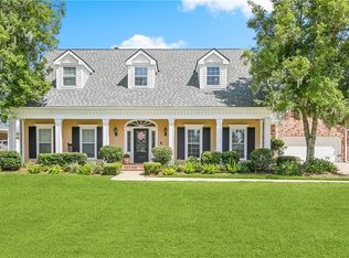 54 Rosedown Dr, Destrehan, LA 70047