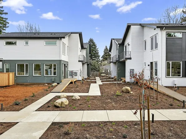 7280 NE Going St, Portland, OR 97218