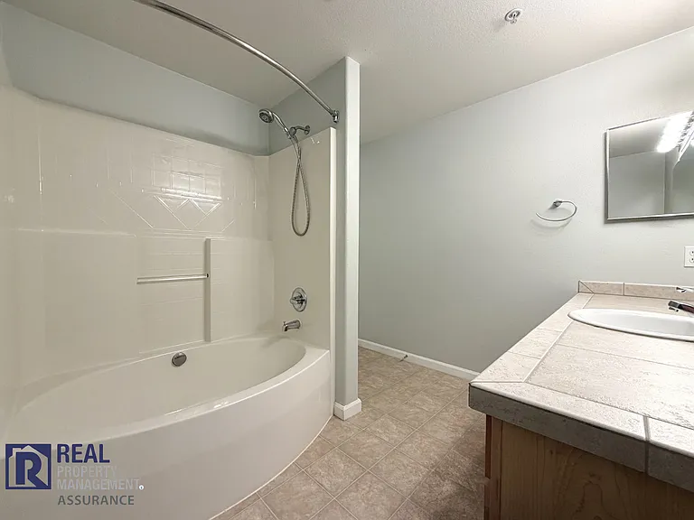 780 NW 185th Ave #305 — Photo 10