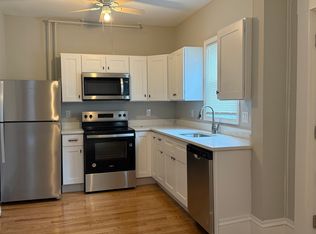 22 Wall St #1, Foxboro, MA 02035